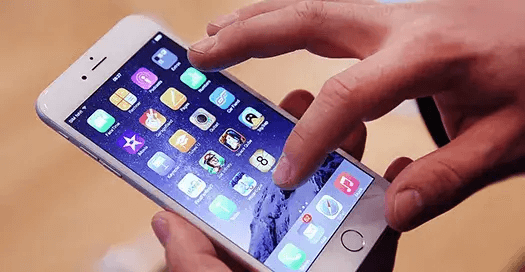 Common Mistakes That Are Reducing Your iPhone Screen’s Life Span